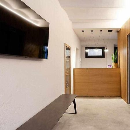 Velo Vern 3 Luxury Penthouse W Views Of City Wall Жерона Екстер'єр фото