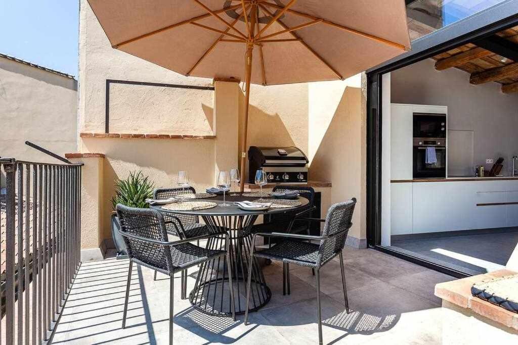 Velo Vern 3 Luxury Penthouse W Views Of City Wall Жерона Екстер'єр фото