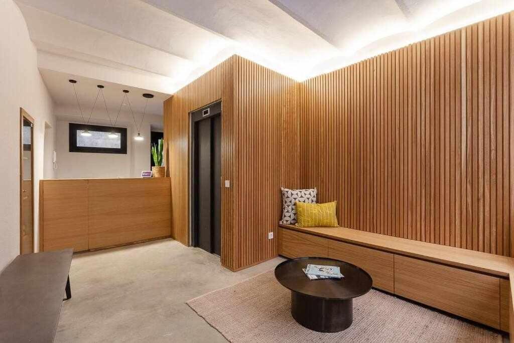 Velo Vern 3 Luxury Penthouse W Views Of City Wall Жерона Екстер'єр фото